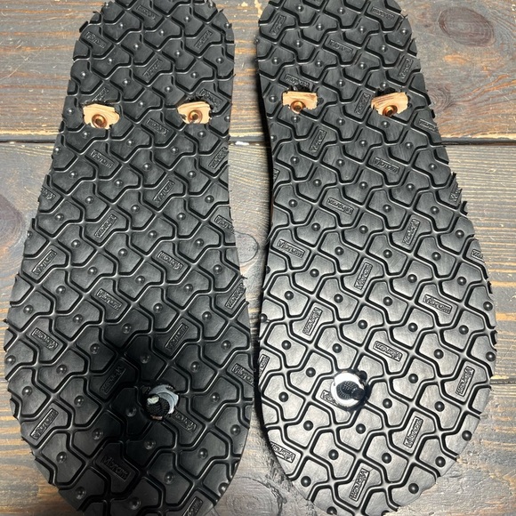 VIBRAM TOEHOLD JUNGLE FLIP FLOPS - Picture 3 of 6